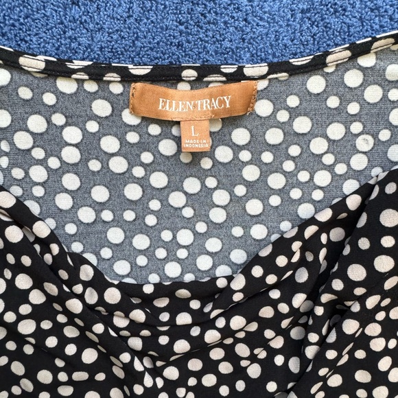 Ellen Tracy black & gray short sleeve loose neckline blouse-size L - Picture 10 of 10